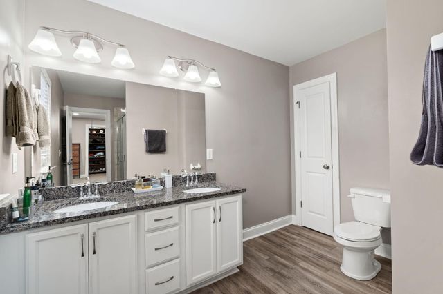 65 Folly Road Boulevard, Charleston, SC 29407