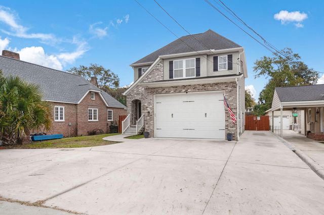 65 Folly Road Boulevard, Charleston, SC 29407