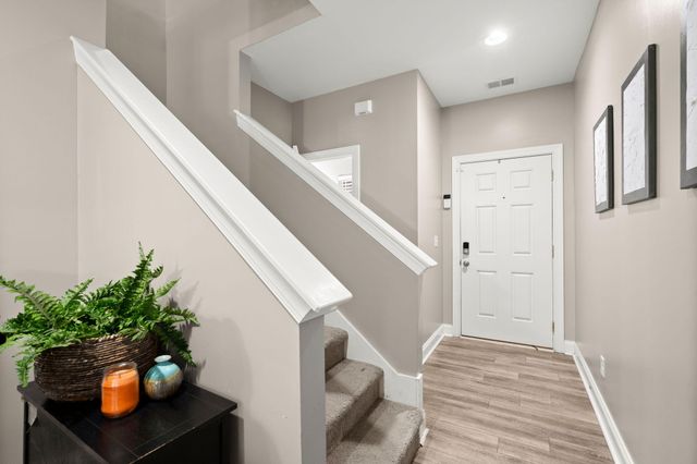 65 Folly Road Boulevard, Charleston, SC 29407