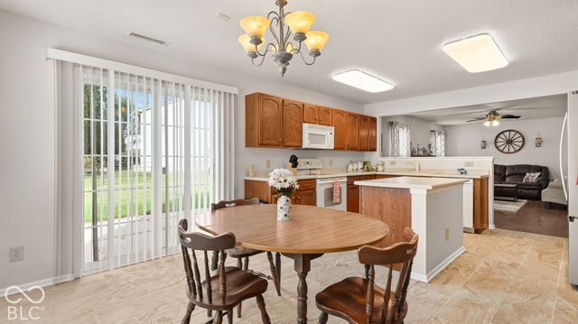 1124 E McClarnon Drive, Greenfield, IN 46140