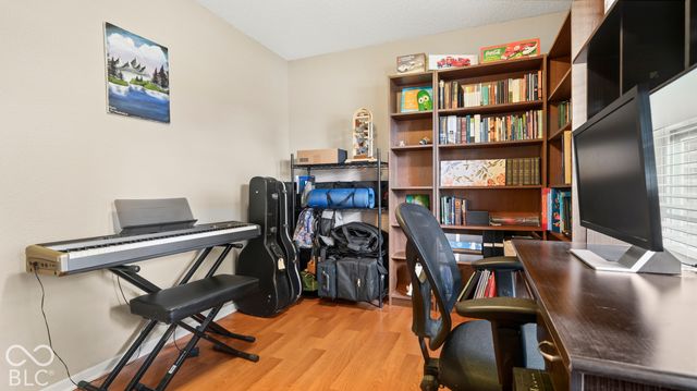 1124 E McClarnon Drive, Greenfield, IN 46140