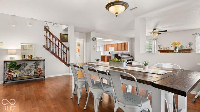 1124 E McClarnon Drive, Greenfield, IN 46140