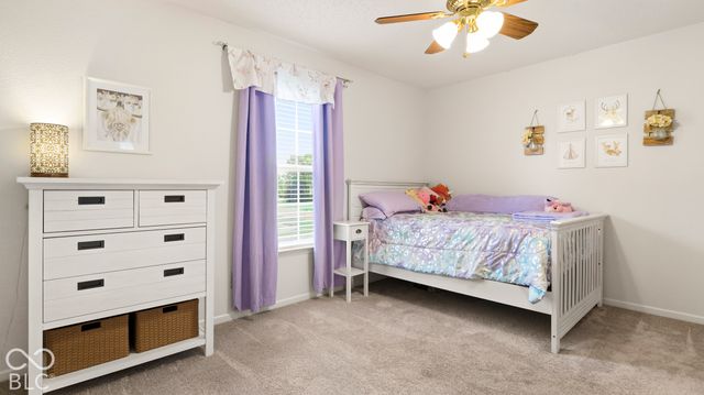 1124 E McClarnon Drive, Greenfield, IN 46140