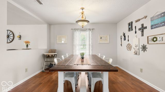 1124 E McClarnon Drive, Greenfield, IN 46140