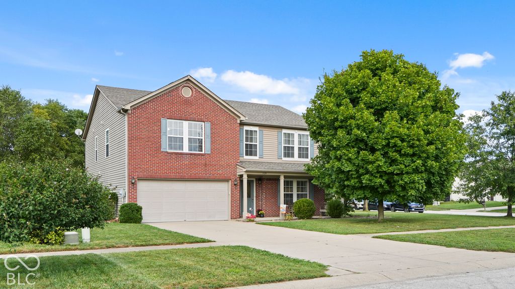 1124 E McClarnon Drive, Greenfield, IN 46140