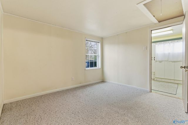 7602 Charlotte Drive SW, Huntsville, AL 35802