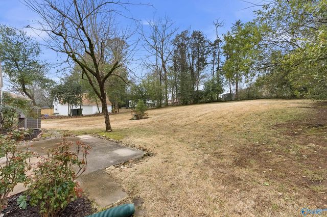 7602 Charlotte Drive SW, Huntsville, AL 35802