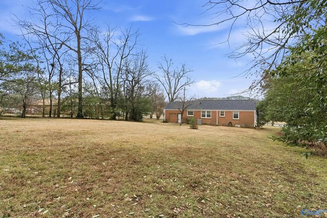 7602 Charlotte Drive SW, Huntsville, AL 35802