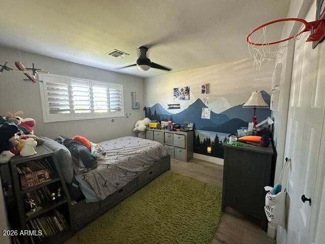 301 E ROYAL PALM Road, Phoenix, AZ 85020