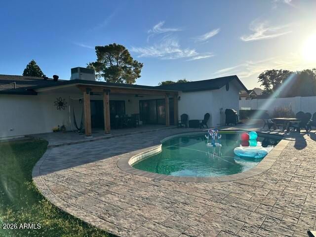 301 E ROYAL PALM Road, Phoenix, AZ 85020