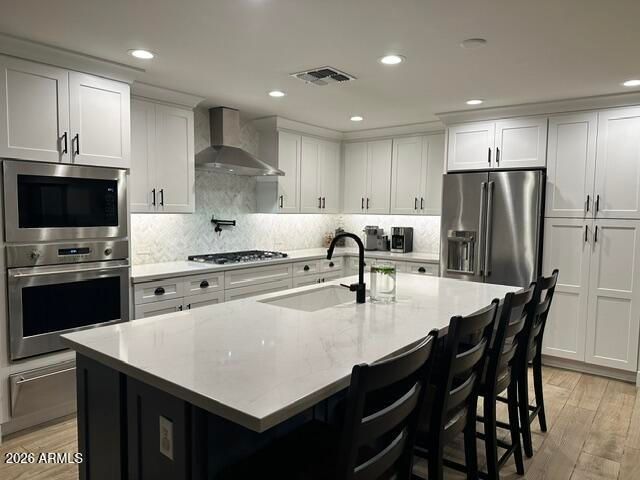 301 E ROYAL PALM Road, Phoenix, AZ 85020