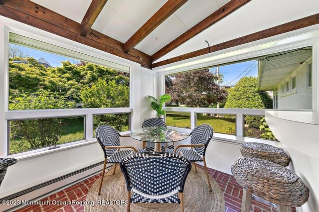 27 Shrewsbury Drive, Monmouth Beach, NJ 07750