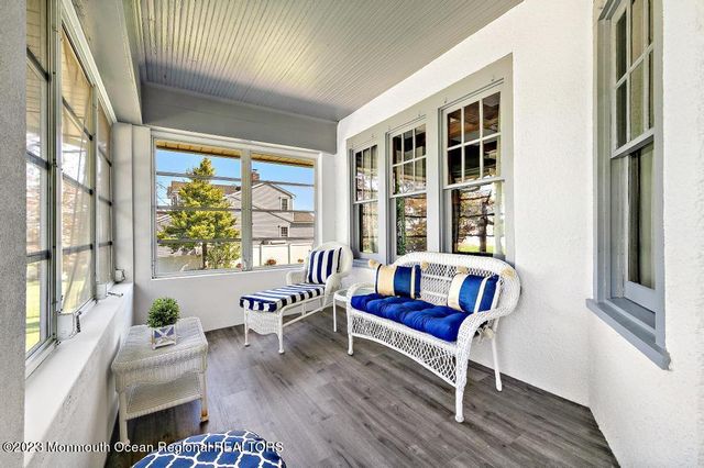 27 Shrewsbury Drive, Monmouth Beach, NJ 07750