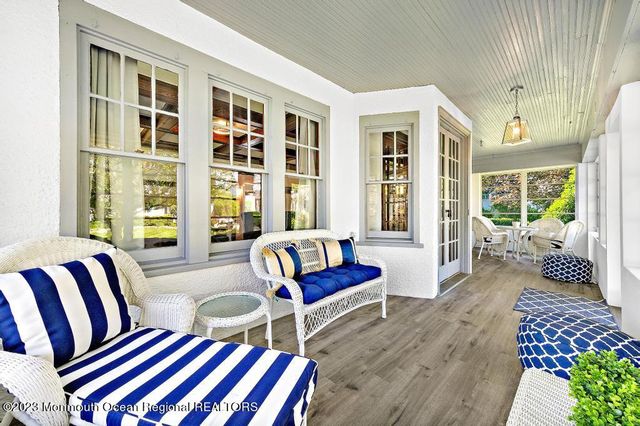 27 Shrewsbury Drive, Monmouth Beach, NJ 07750