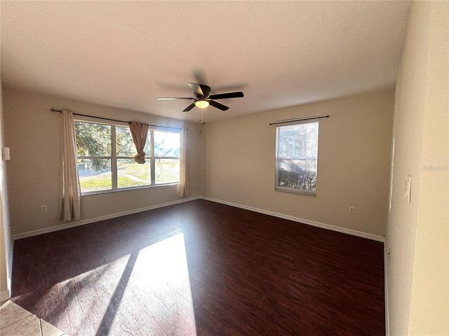 1064 PARK CENTRAL CIRCLE, Groveland, FL 34736