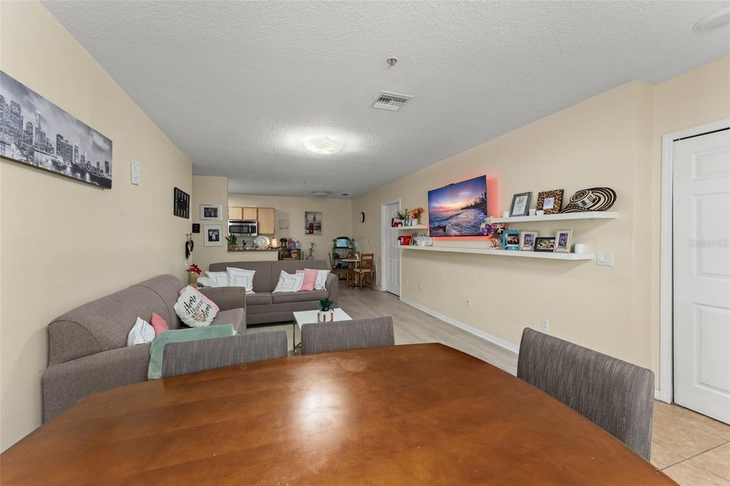 Image 4 of property listing at 6554 SWISSCO DRIVE 518, Orlando, FL 32822