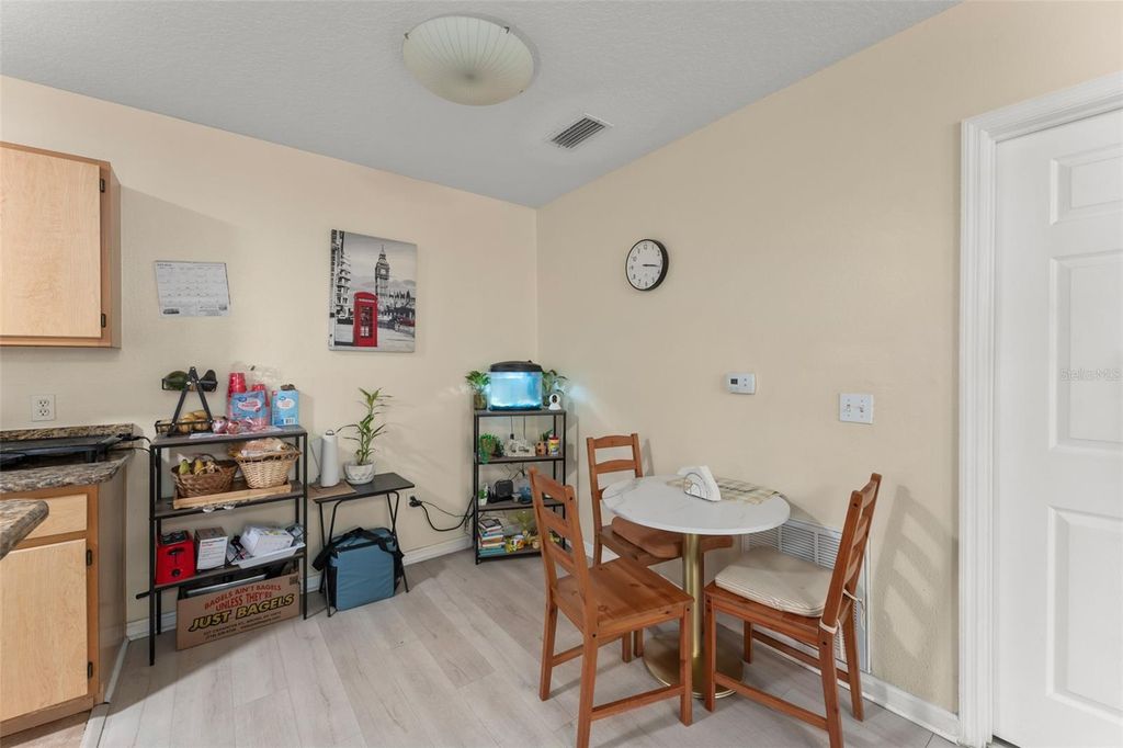 Image 8 of property listing at 6554 SWISSCO DRIVE 518, Orlando, FL 32822