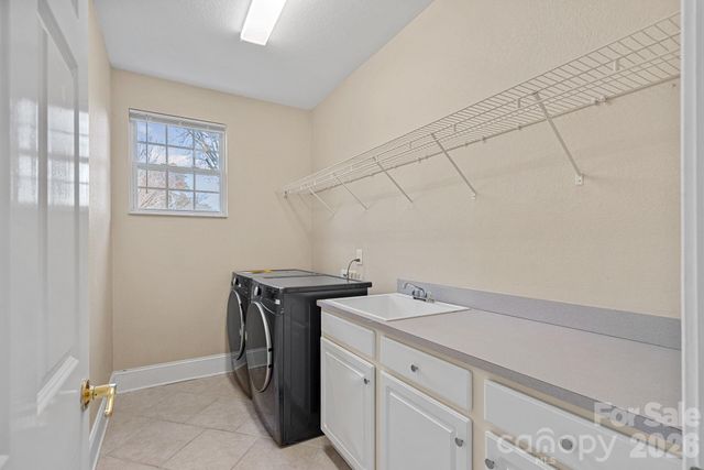 125 Grand Bay Drive, Mooresville, NC 28117