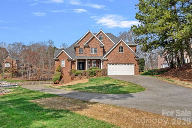 125 Grand Bay Drive, Mooresville, NC 28117