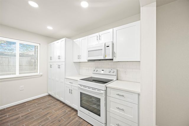 1831 Country Village Boulevard, Humble, TX 77338