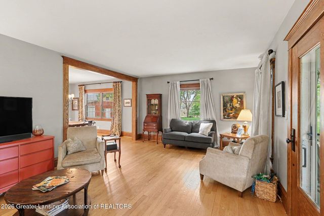 1611 E Dexter Trail, Dansville, MI 48819