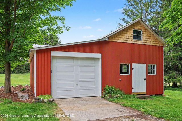 1611 E Dexter Trail, Dansville, MI 48819