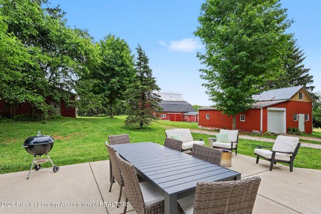 1611 E Dexter Trail, Dansville, MI 48819