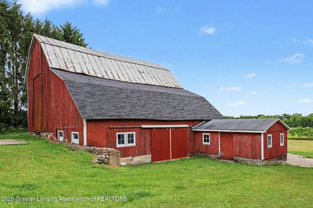 1611 E Dexter Trail, Dansville, MI 48819