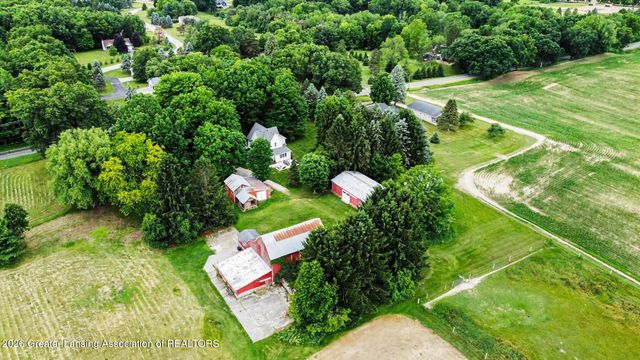 1611 E Dexter Trail, Dansville, MI 48819