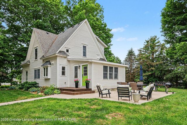 1611 E Dexter Trail, Dansville, MI 48819