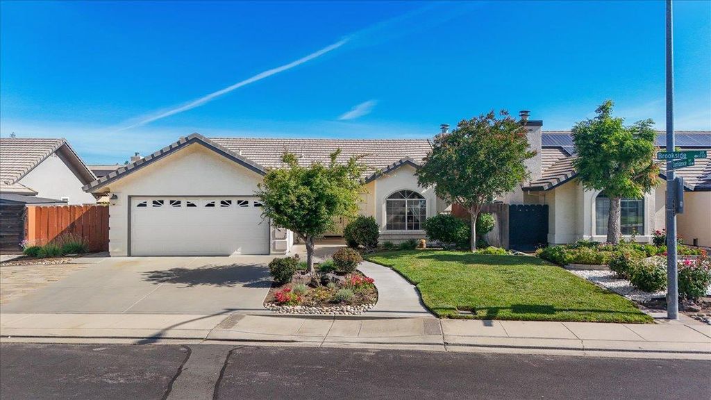 1795 Brookside Dr, Manteca, CA 95336