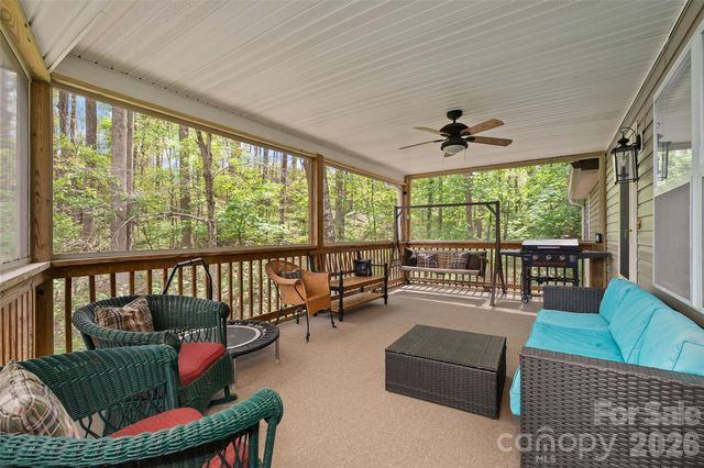 215 Atkins Loop, Lake Junaluska, NC 28745