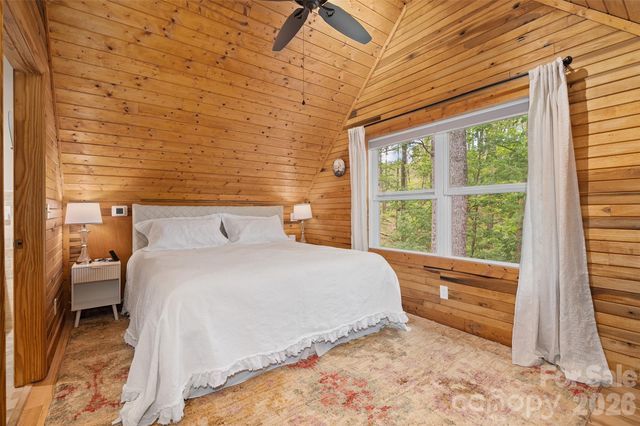 215 Atkins Loop, Lake Junaluska, NC 28745