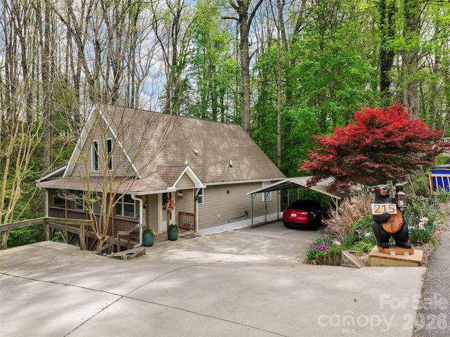 215 Atkins Loop, Lake Junaluska, NC 28745