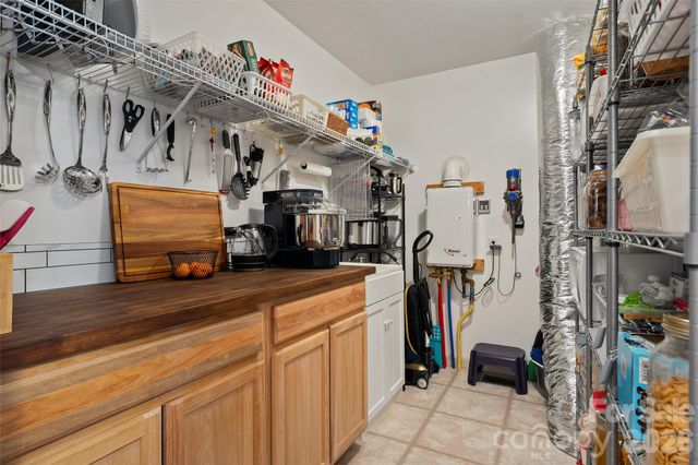 215 Atkins Loop, Lake Junaluska, NC 28745