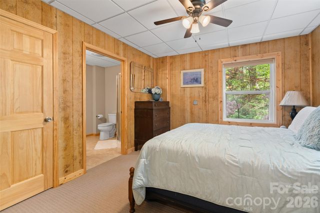 215 Atkins Loop, Lake Junaluska, NC 28745
