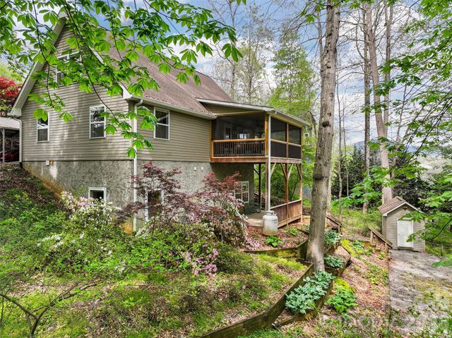 215 Atkins Loop, Lake Junaluska, NC 28745