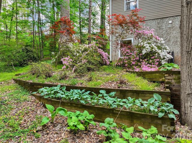 215 Atkins Loop, Lake Junaluska, NC 28745