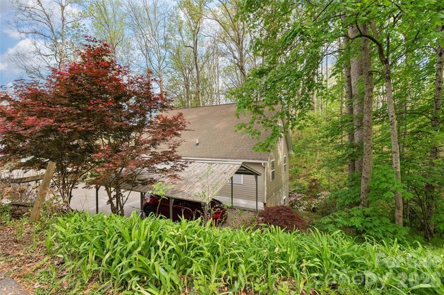 215 Atkins Loop, Lake Junaluska, NC 28745