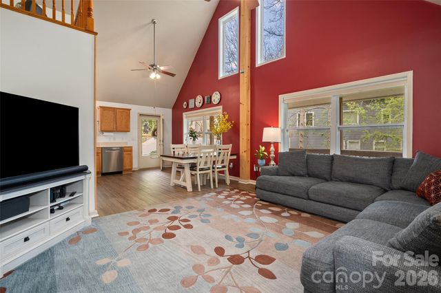 215 Atkins Loop, Lake Junaluska, NC 28745