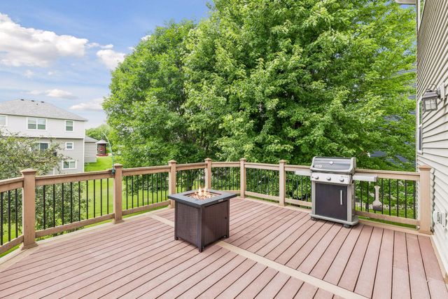 878 104th Lane NE, Blaine, MN 55434
