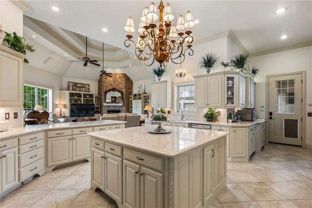 11220 Talamore Boulevard, Bentonville, AR 72712