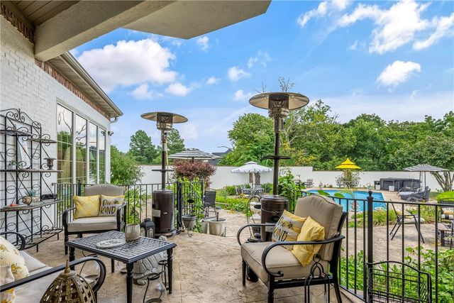 11220 Talamore Boulevard, Bentonville, AR 72712