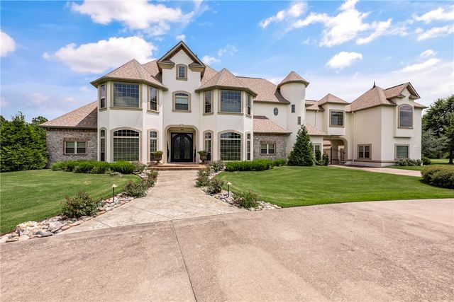 11220 Talamore Boulevard, Bentonville, AR 72712