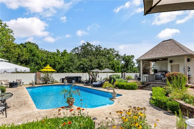 11220 Talamore Boulevard, Bentonville, AR 72712