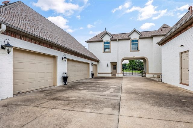 11220 Talamore Boulevard, Bentonville, AR 72712