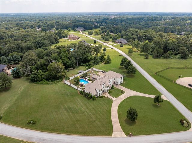 11220 Talamore Boulevard, Bentonville, AR 72712