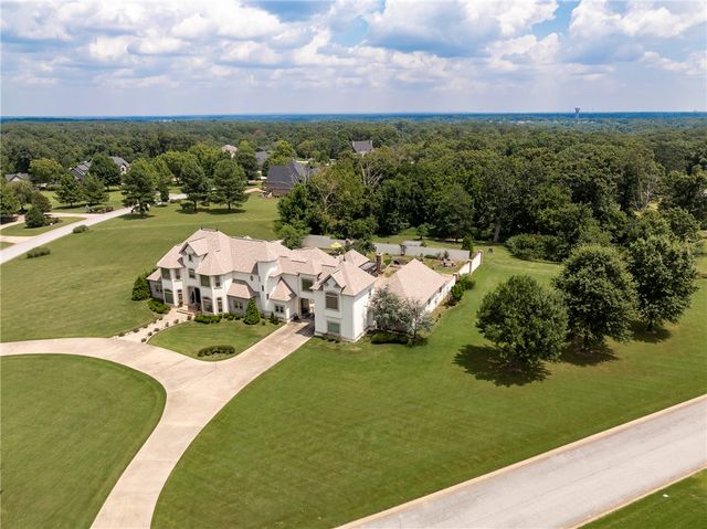 11220 Talamore Boulevard, Bentonville, AR 72712