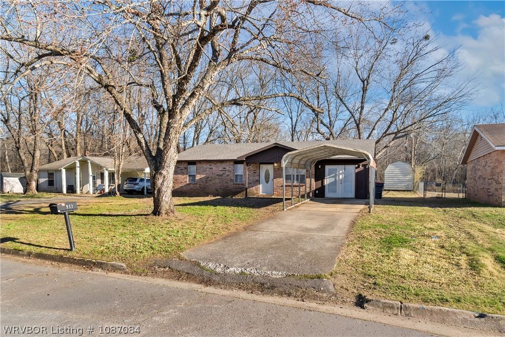 909 Essex Street, Greenwood, AR 72936