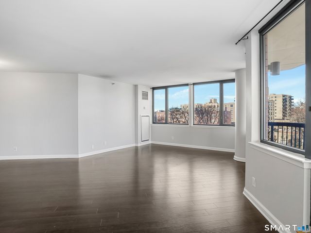 25 Forest Street 7D, Stamford, CT 06901